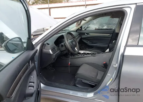 2018 Honda Accord Hybrid из США, поврежденный, VIN 1HGCV3F13JA007781